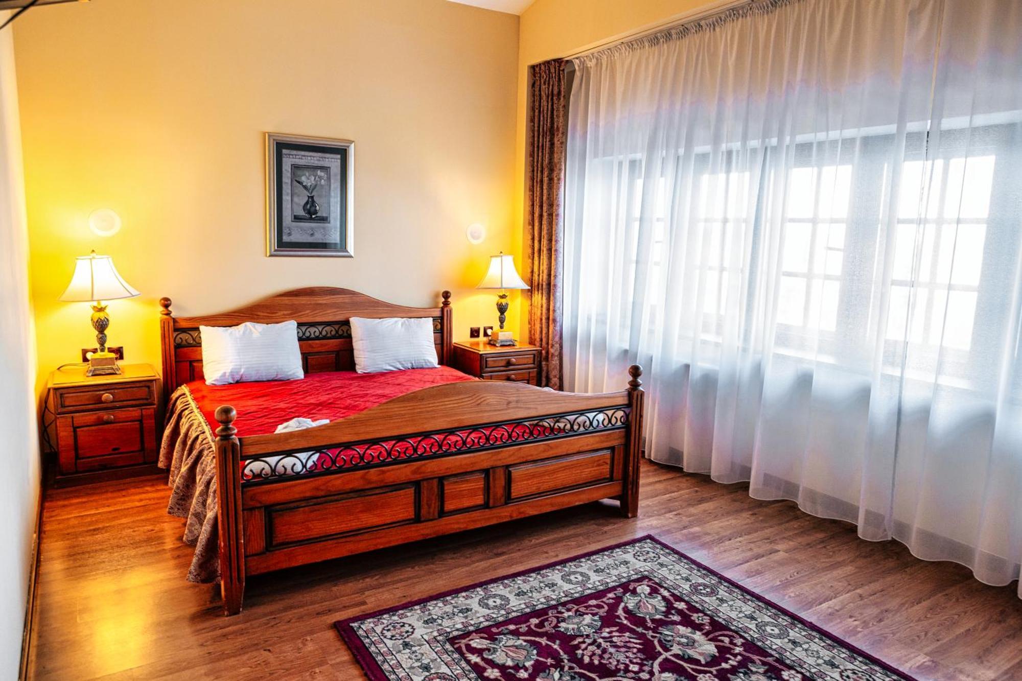 Park Hotel Kokshetau Shchuchinsk Exterior photo